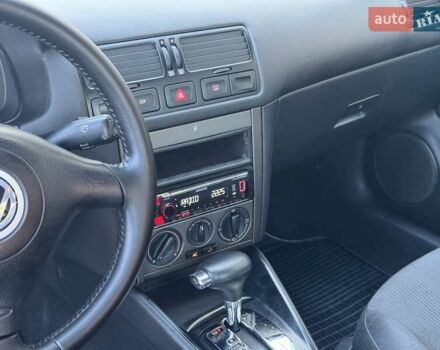 Серый Фольксваген Бора, объемом двигателя 1.6 л и пробегом 140 тыс. км за 4599 $, фото 69 на Automoto.ua