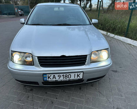 Сірий Фольксваген Бора, об'ємом двигуна 1.6 л та пробігом 263 тис. км за 3950 $, фото 1 на Automoto.ua