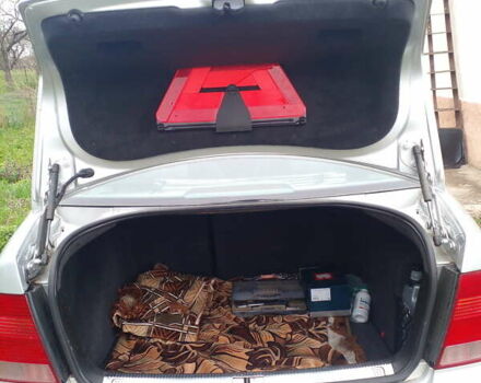 Сірий Фольксваген Бора, об'ємом двигуна 1.6 л та пробігом 198 тис. км за 4500 $, фото 8 на Automoto.ua