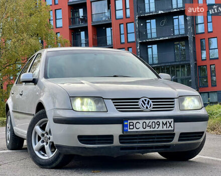 Фольксваген Бора 2000 в Львове на Automoto.ua Серый Фольксваген Бора, объемом двигателя 1.4 л и пробегом 288 тыс. км за 2999 $, фото 1 на Automoto.ua