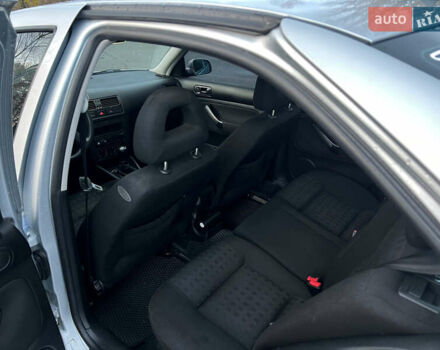 Серый Фольксваген Бора, объемом двигателя 1.6 л и пробегом 259 тыс. км за 4250 $, фото 6 на Automoto.ua