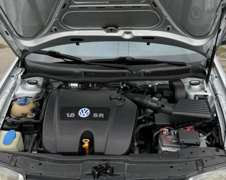 Серый Фольксваген Бора, объемом двигателя 1.6 л и пробегом 143 тыс. км за 3400 $, фото 6 на Automoto.ua