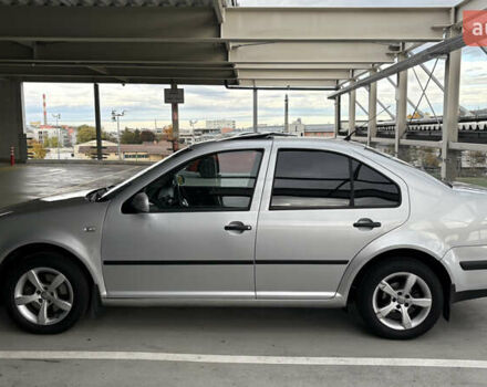 Серый Фольксваген Бора, объемом двигателя 1.6 л и пробегом 273 тыс. км за 4000 $, фото 3 на Automoto.ua