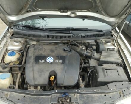 Серый Фольксваген Бора, объемом двигателя 1.6 л и пробегом 220 тыс. км за 2700 $, фото 6 на Automoto.ua