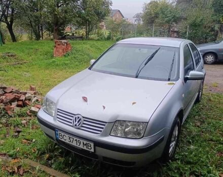 Сірий Фольксваген Бора, об'ємом двигуна 1.6 л та пробігом 285 тис. км за 3900 $, фото 3 на Automoto.ua