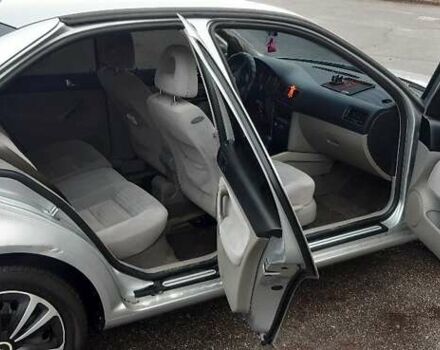 Сірий Фольксваген Бора, об'ємом двигуна 2 л та пробігом 334 тис. км за 4100 $, фото 2 на Automoto.ua