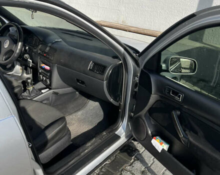 Сірий Фольксваген Бора, об'ємом двигуна 1.6 л та пробігом 388 тис. км за 5100 $, фото 6 на Automoto.ua