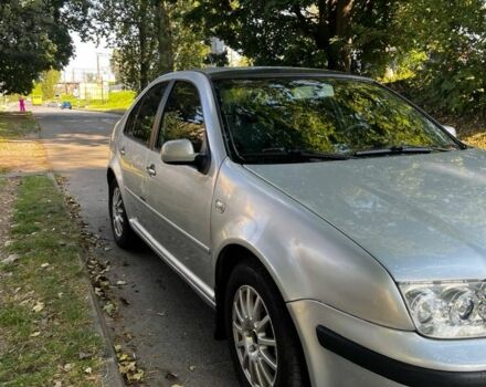 Серый Фольксваген Бора, объемом двигателя 1.6 л и пробегом 300 тыс. км за 3350 $, фото 1 на Automoto.ua