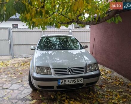 Серый Фольксваген Бора, объемом двигателя 1.6 л и пробегом 330 тыс. км за 4200 $, фото 6 на Automoto.ua