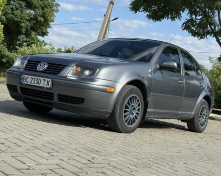 Фольксваген Бора 2003 у Золочів на Automoto.ua Сірий Фольксваген Бора, об'ємом двигуна 2 л та пробігом 302 тис. км за 3900 $, фото 3 на Automoto.ua