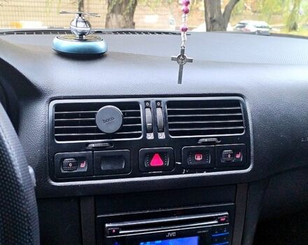 Сірий Фольксваген Бора, об'ємом двигуна 1.6 л та пробігом 270 тис. км за 3999 $, фото 13 на Automoto.ua