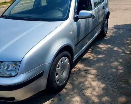 Серый Фольксваген Бора, объемом двигателя 1.6 л и пробегом 300 тыс. км за 3700 $, фото 1 на Automoto.ua