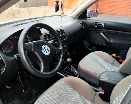 Сірий Фольксваген Бора, об'ємом двигуна 1.6 л та пробігом 270 тис. км за 3999 $, фото 4 на Automoto.ua