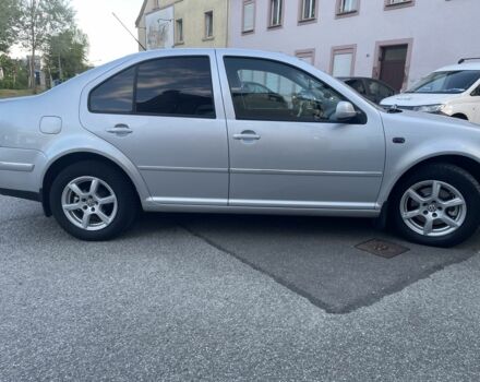 Сірий Фольксваген Бора, об'ємом двигуна 1.6 л та пробігом 243 тис. км за 3700 $, фото 5 на Automoto.ua