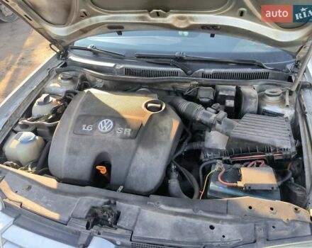 Серый Фольксваген Бора, объемом двигателя 1.6 л и пробегом 210 тыс. км за 4200 $, фото 6 на Automoto.ua