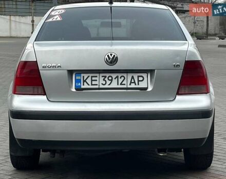 Серый Фольксваген Бора, объемом двигателя 1.6 л и пробегом 236 тыс. км за 5500 $, фото 4 на Automoto.ua