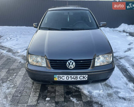 Сірий Фольксваген Бора, об'ємом двигуна 1.6 л та пробігом 315 тис. км за 4300 $, фото 3 на Automoto.ua