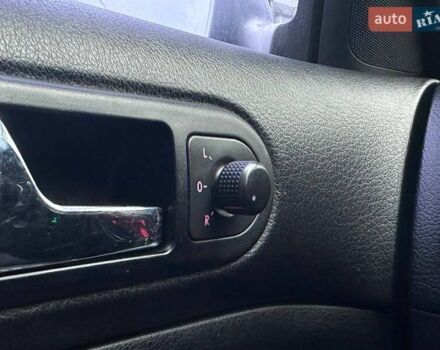 Сірий Фольксваген Бора, об'ємом двигуна 1.6 л та пробігом 295 тис. км за 3590 $, фото 15 на Automoto.ua