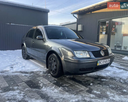 Сірий Фольксваген Бора, об'ємом двигуна 1.6 л та пробігом 315 тис. км за 4300 $, фото 1 на Automoto.ua