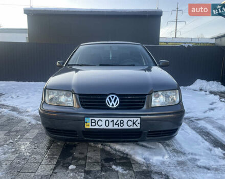 Сірий Фольксваген Бора, об'ємом двигуна 1.6 л та пробігом 315 тис. км за 4300 $, фото 2 на Automoto.ua