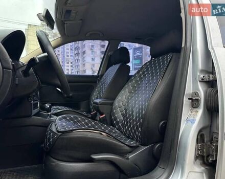 Сірий Фольксваген Бора, об'ємом двигуна 1.6 л та пробігом 295 тис. км за 3590 $, фото 8 на Automoto.ua