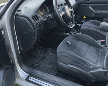 Серый Фольксваген Бора, объемом двигателя 1.6 л и пробегом 270 тыс. км за 3700 $, фото 4 на Automoto.ua