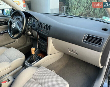 Серый Фольксваген Бора, объемом двигателя 1.78 л и пробегом 280 тыс. км за 4250 $, фото 7 на Automoto.ua