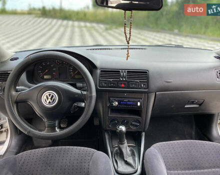 Серый Фольксваген Бора, объемом двигателя 1.6 л и пробегом 325 тыс. км за 4000 $, фото 10 на Automoto.ua