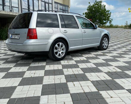 Серый Фольксваген Бора, объемом двигателя 1.6 л и пробегом 325 тыс. км за 4000 $, фото 4 на Automoto.ua