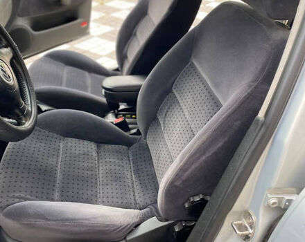 Серый Фольксваген Бора, объемом двигателя 1.6 л и пробегом 325 тыс. км за 4000 $, фото 11 на Automoto.ua