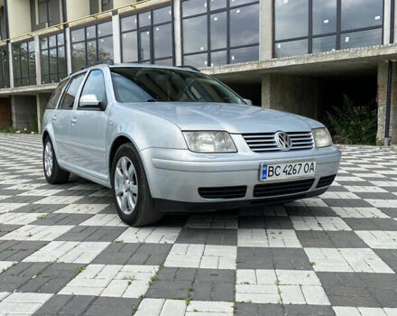 Серый Фольксваген Бора, объемом двигателя 1.6 л и пробегом 325 тыс. км за 4000 $, фото 1 на Automoto.ua