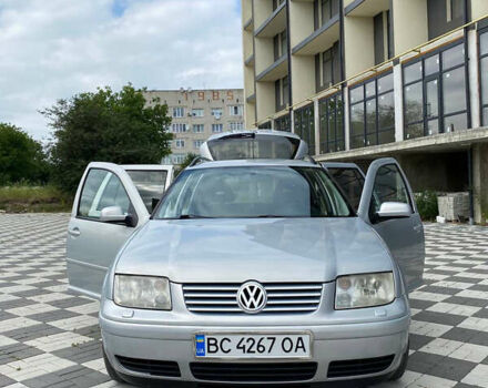 Серый Фольксваген Бора, объемом двигателя 1.6 л и пробегом 325 тыс. км за 4000 $, фото 6 на Automoto.ua