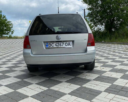 Серый Фольксваген Бора, объемом двигателя 1.6 л и пробегом 325 тыс. км за 4000 $, фото 5 на Automoto.ua