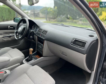 Серый Фольксваген Бора, объемом двигателя 1.78 л и пробегом 280 тыс. км за 4250 $, фото 25 на Automoto.ua