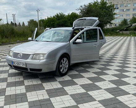 Серый Фольксваген Бора, объемом двигателя 1.6 л и пробегом 325 тыс. км за 4000 $, фото 7 на Automoto.ua