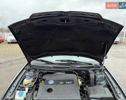 Серый Фольксваген Бора, объемом двигателя 1.6 л и пробегом 200 тыс. км за 3700 $, фото 19 на Automoto.ua