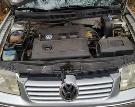 Серый Фольксваген Бора, объемом двигателя 1.6 л и пробегом 250 тыс. км за 5000 $, фото 4 на Automoto.ua