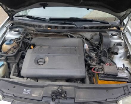 Серый Фольксваген Бора, объемом двигателя 1.6 л и пробегом 266 тыс. км за 3999 $, фото 7 на Automoto.ua