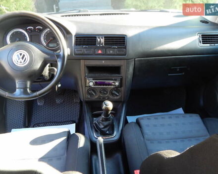 Сірий Фольксваген Бора, об'ємом двигуна 1.6 л та пробігом 203 тис. км за 3800 $, фото 41 на Automoto.ua