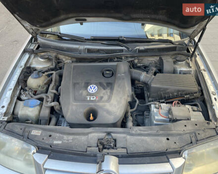 Серый Фольксваген Бора, объемом двигателя 1.9 л и пробегом 420 тыс. км за 4800 $, фото 17 на Automoto.ua