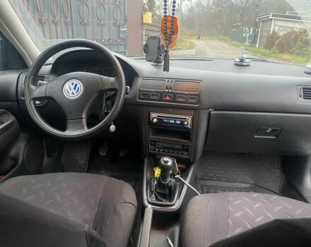 Серый Фольксваген Бора, объемом двигателя 1.6 л и пробегом 304 тыс. км за 4000 $, фото 11 на Automoto.ua