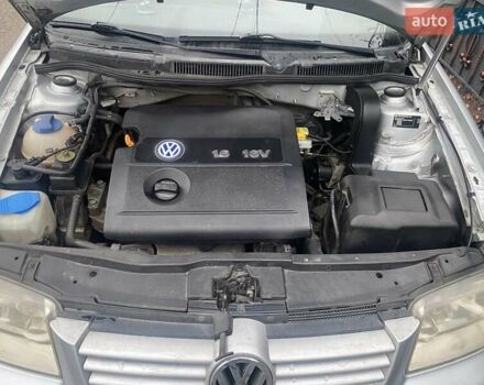 Серый Фольксваген Бора, объемом двигателя 1.6 л и пробегом 304 тыс. км за 4000 $, фото 11 на Automoto.ua