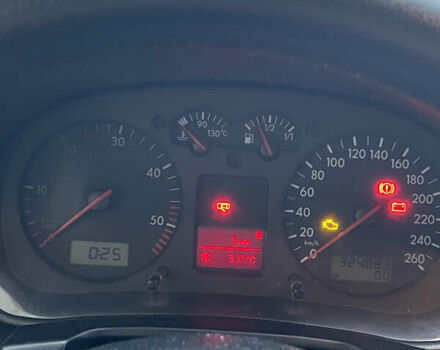 Серый Фольксваген Бора, объемом двигателя 1.9 л и пробегом 324 тыс. км за 5000 $, фото 10 на Automoto.ua