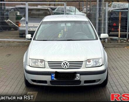 Серый Фольксваген Бора, объемом двигателя 1.6 л и пробегом 364 тыс. км за 4200 $, фото 1 на Automoto.ua