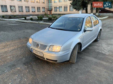 Фольксваген Бора 1999 у Збараже на Automoto.ua Сірий Фольксваген Бора, об'ємом двигуна 2 л та пробігом 205 тис. км за 4600 $, фото 1 на Automoto.ua