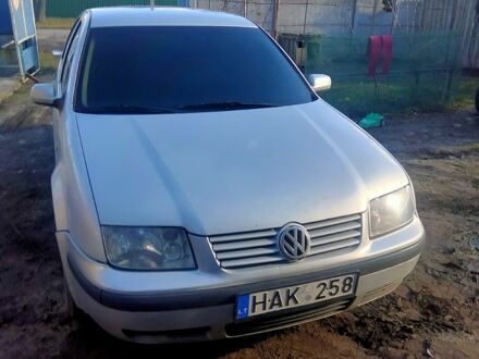 Фольксваген Бора 1999 у Кропивницькому (Кіровограді) на Automoto.ua Сірий Фольксваген Бора, об'ємом двигуна 1.9 л та пробігом 0 тис. км за 750 $, фото 1 на Automoto.ua