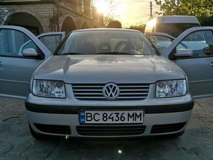Фольксваген Бора 1999 у Львові на Automoto.ua Сірий Фольксваген Бора, об'ємом двигуна 1.6 л та пробігом 294 тис. км за 3300 $, фото 1 на Automoto.ua