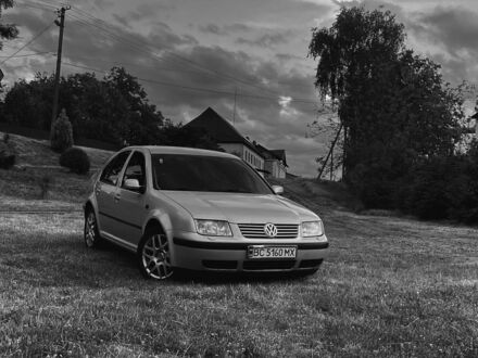 Фольксваген Бора 1999 у Львові на Automoto.ua Сірий Фольксваген Бора, об'ємом двигуна 1.6 л та пробігом 352 тис. км за 3600 $, фото 1 на Automoto.ua