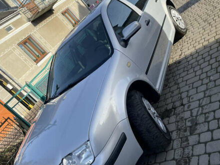 Сірий Фольксваген Бора, об'ємом двигуна 1.6 л та пробігом 275 тис. км за 3350 $, фото 1 на Automoto.ua