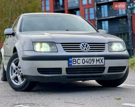 Фольксваген Бора 2000 в Львове на Automoto.ua Серый Фольксваген Бора, объемом двигателя 1.4 л и пробегом 288 тыс. км за 2999 $, фото 1 на Automoto.ua